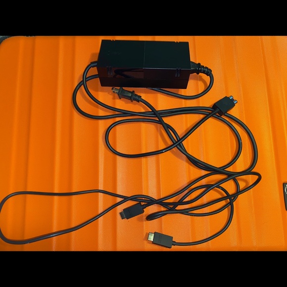 Xbox One (500GB) - Picture 6 of 10